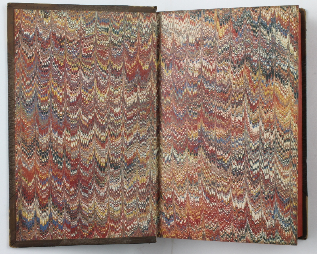 Double comb marbled paper P001177237