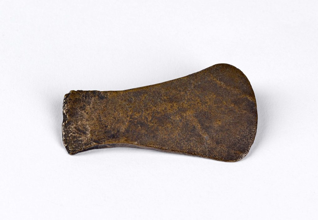 Flat axe-head Early Bronze Age, circa 2000 BC Bronze flat axe-head